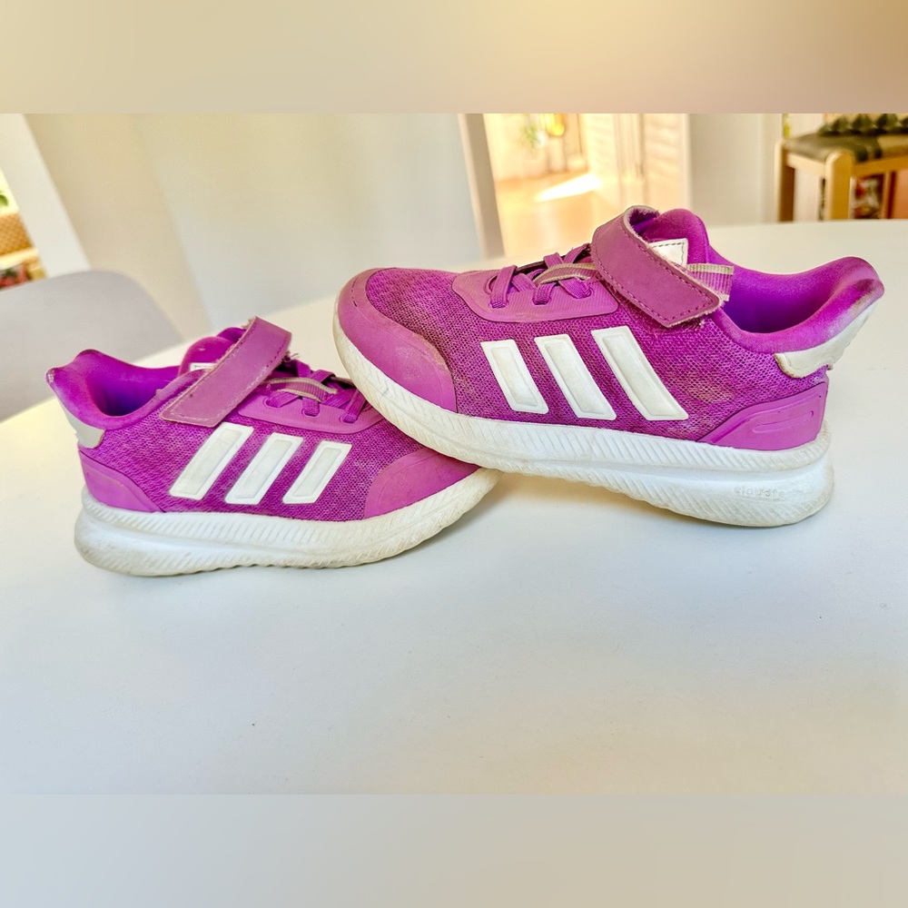 Adidas Kids fortarun Sneakers in Vibrant Purple and White Sz 13
